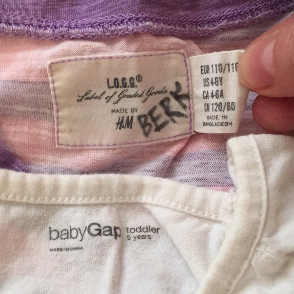 Lot of 2 Tees- GAP and H&M